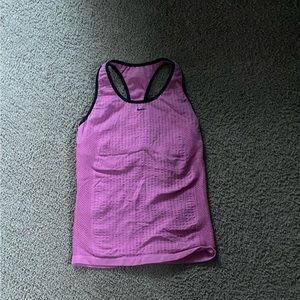 Nike tight fit tank top, hardly worn